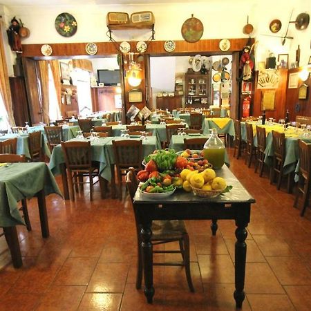 Albergo Santo Spirito Molini di Triora Luaran gambar