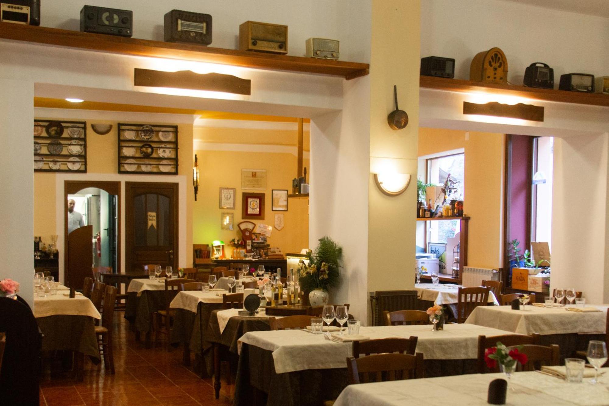 Albergo Santo Spirito Molini di Triora Luaran gambar