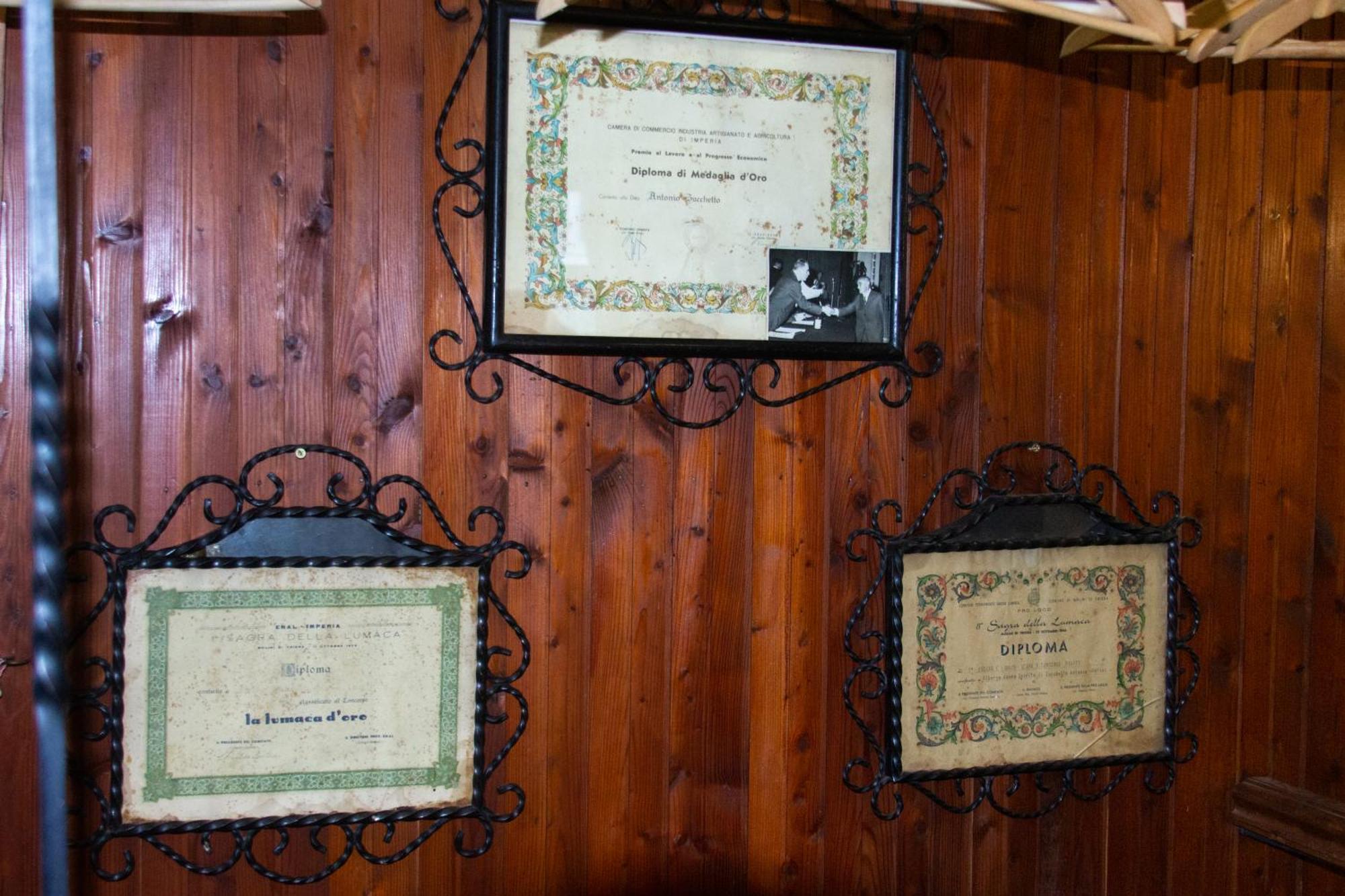 Albergo Santo Spirito Molini di Triora Luaran gambar