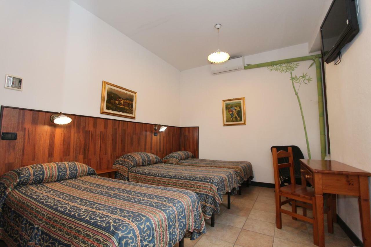 Albergo Santo Spirito Molini di Triora Luaran gambar