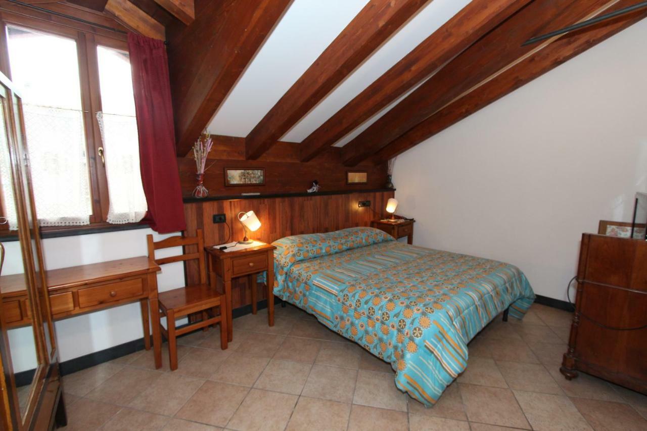 Albergo Santo Spirito Molini di Triora Luaran gambar