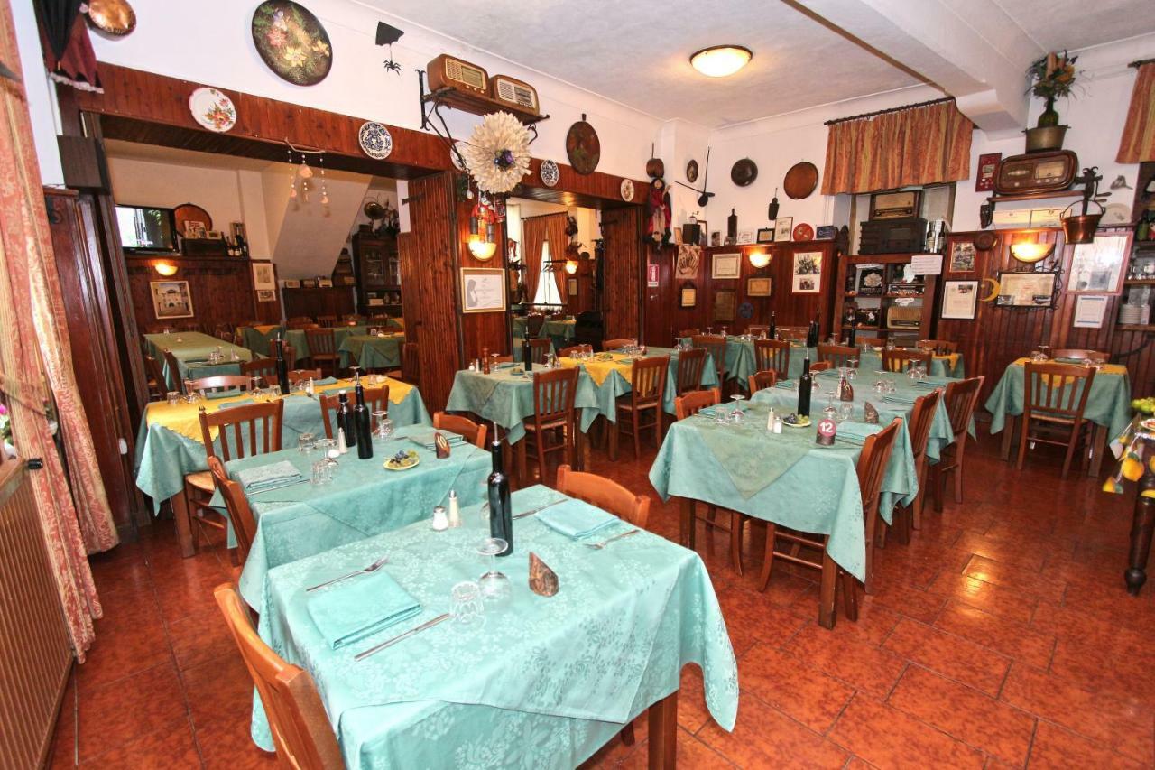 Albergo Santo Spirito Molini di Triora Luaran gambar