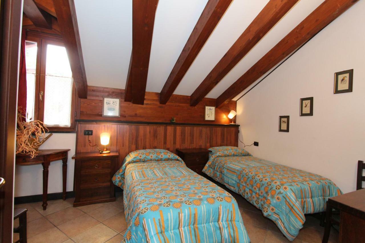 Albergo Santo Spirito Molini di Triora Luaran gambar